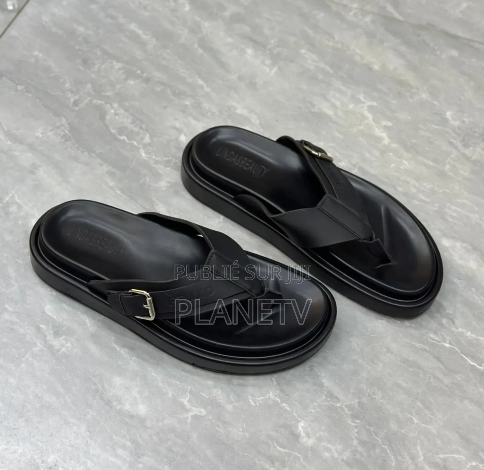 Sandale en Cuir Disponible TDS