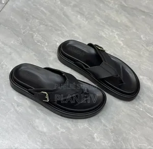 Sandale en Cuir Disponible TDS