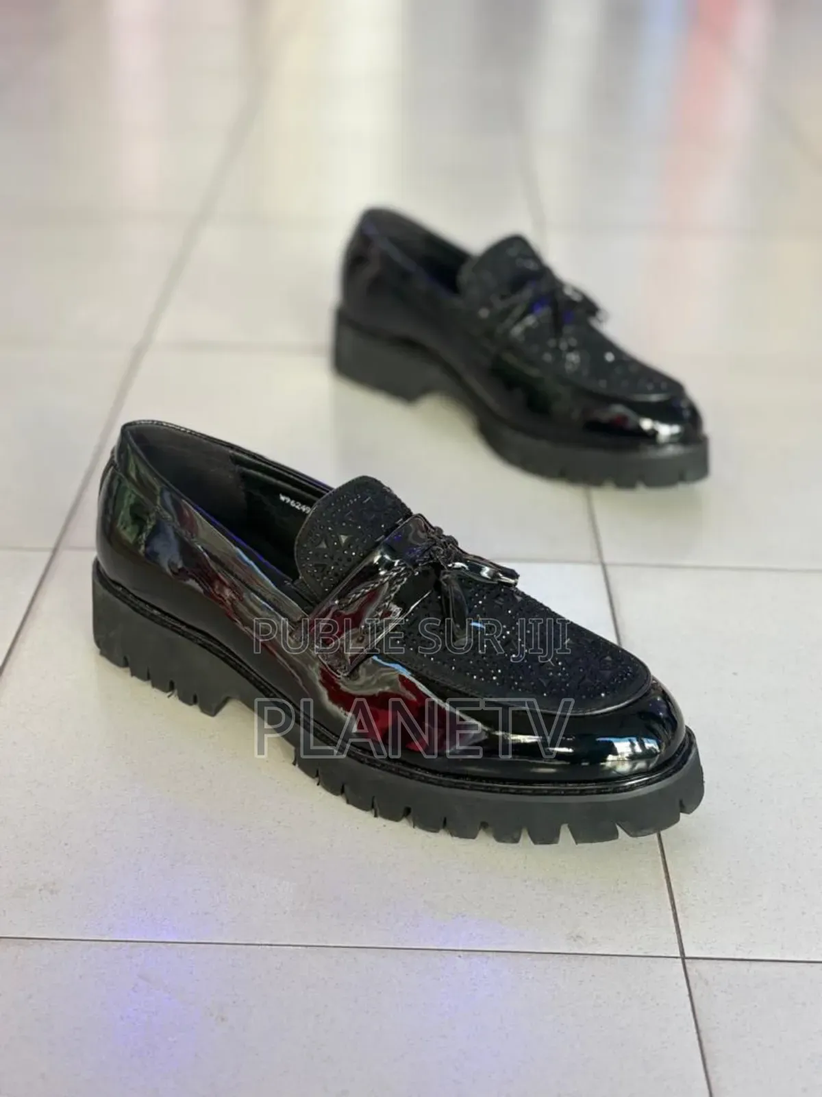 Lv Originale Disponible by WKST