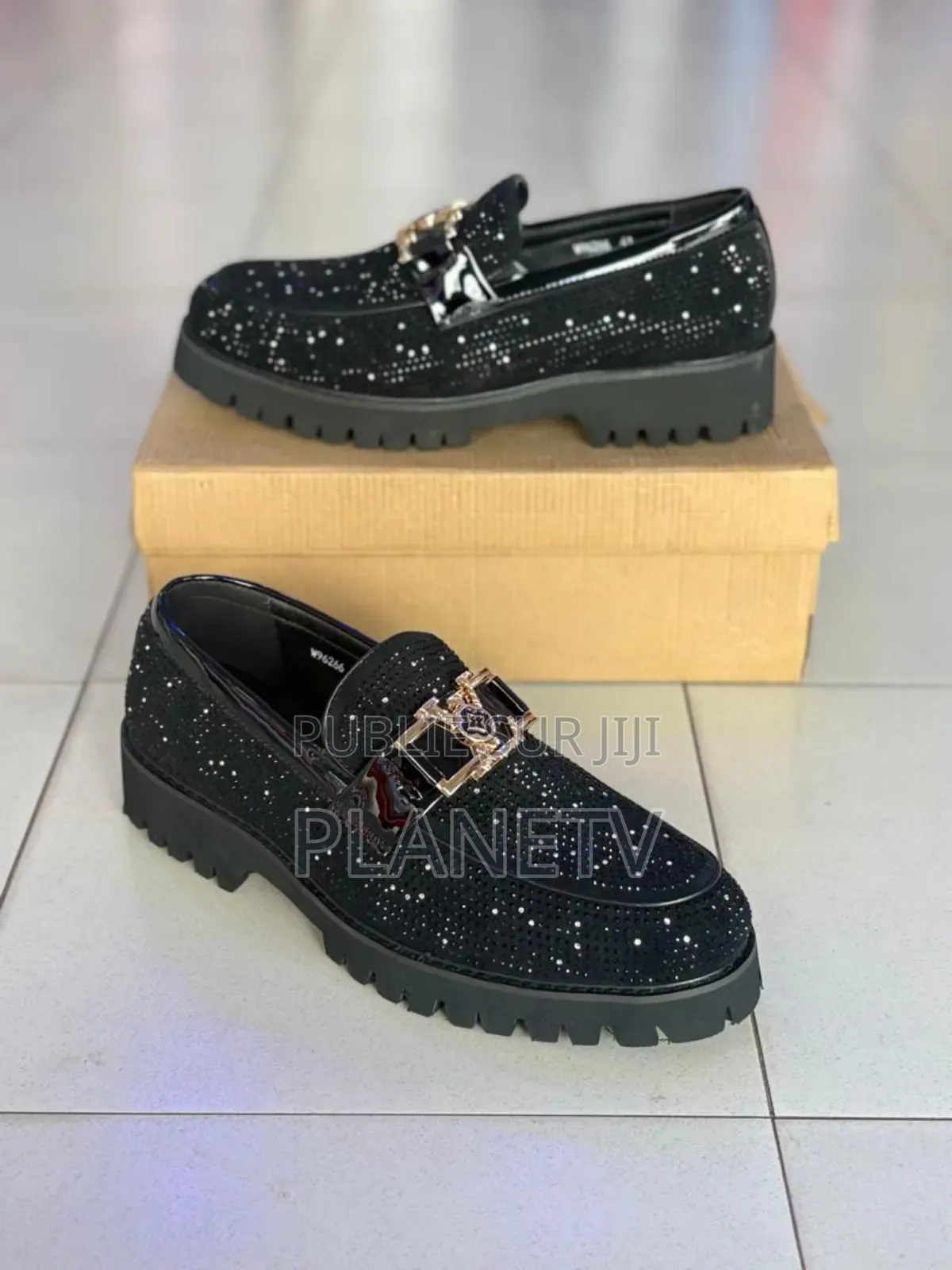 Lv Originale Disponible by WKST