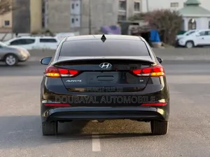 Hyundai Avante 2017 Autre
