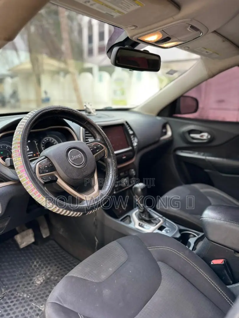 Jeep Cherokee 2015 Gris