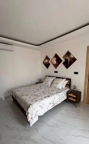 Furnished 2chbre Appartement dans Almadies à Louer