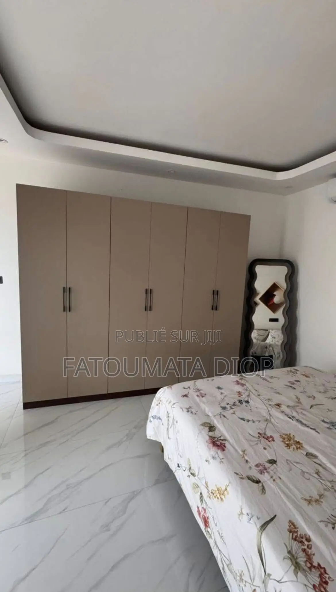 Furnished 2chbre Appartement dans Almadies à Louer