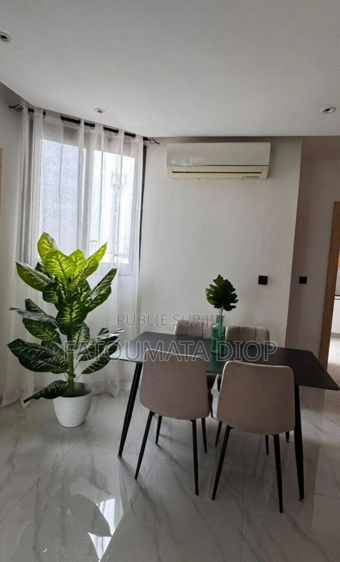 Furnished 2chbre Appartement dans Almadies à Louer