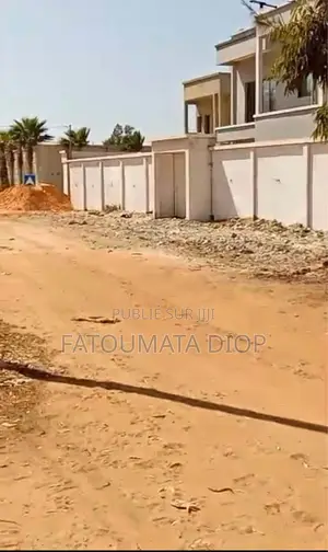 Terrain À Vendre À Lac Rose