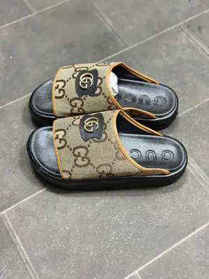 Gucci Double Talons Disponible