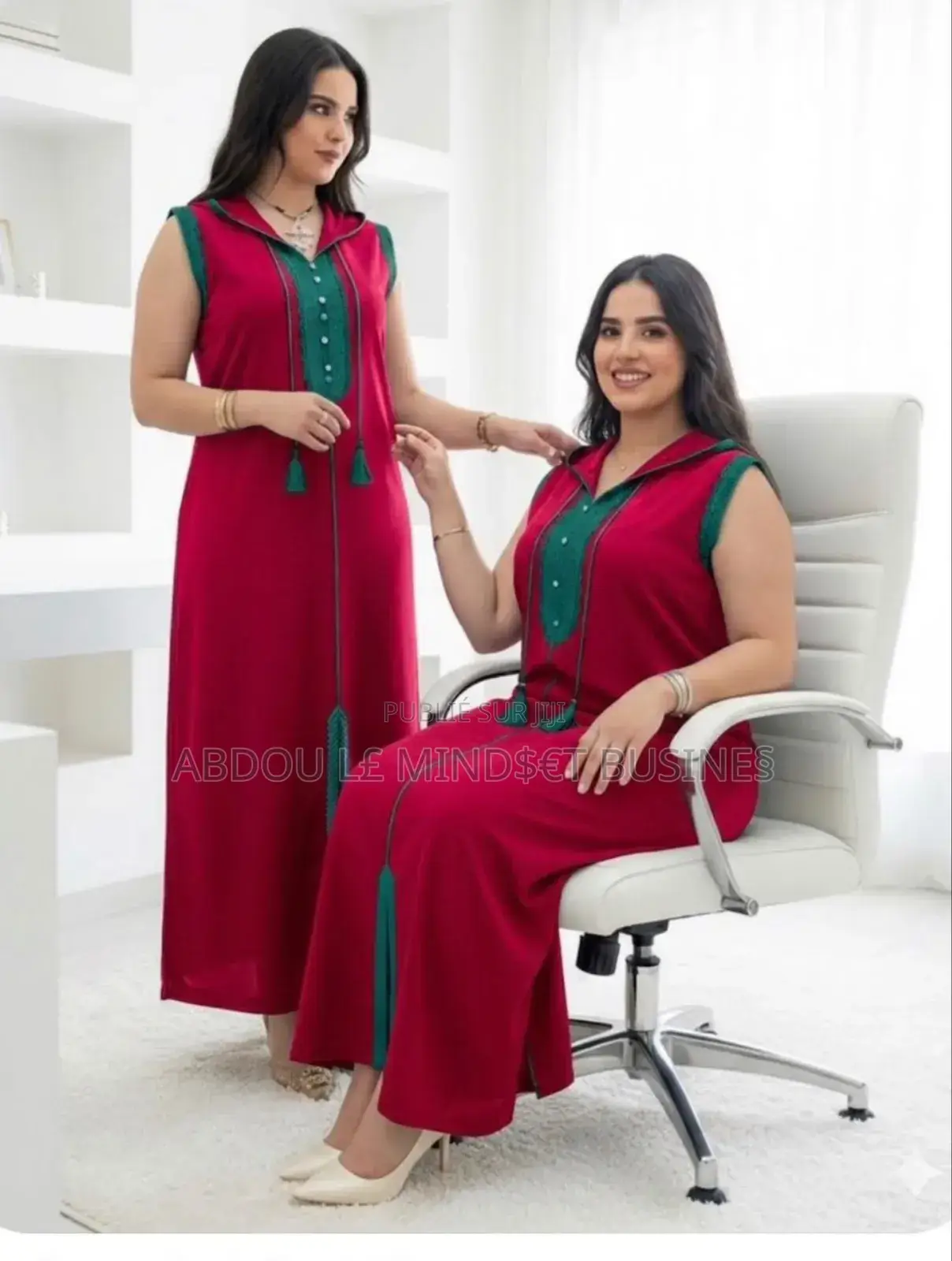 Robe Marocaine Capuchon Courte Manches Disponible