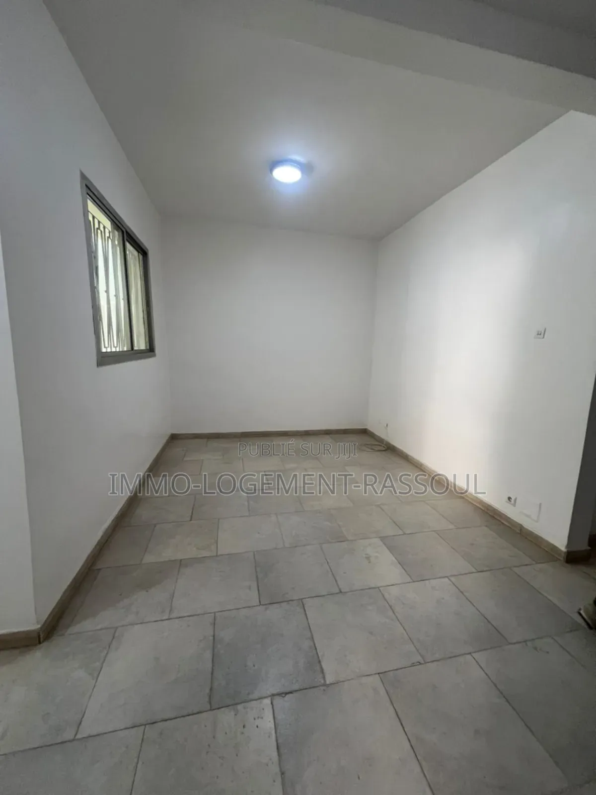 5chbre Villa dans , Mermoz Sacré-Cœur à Louer