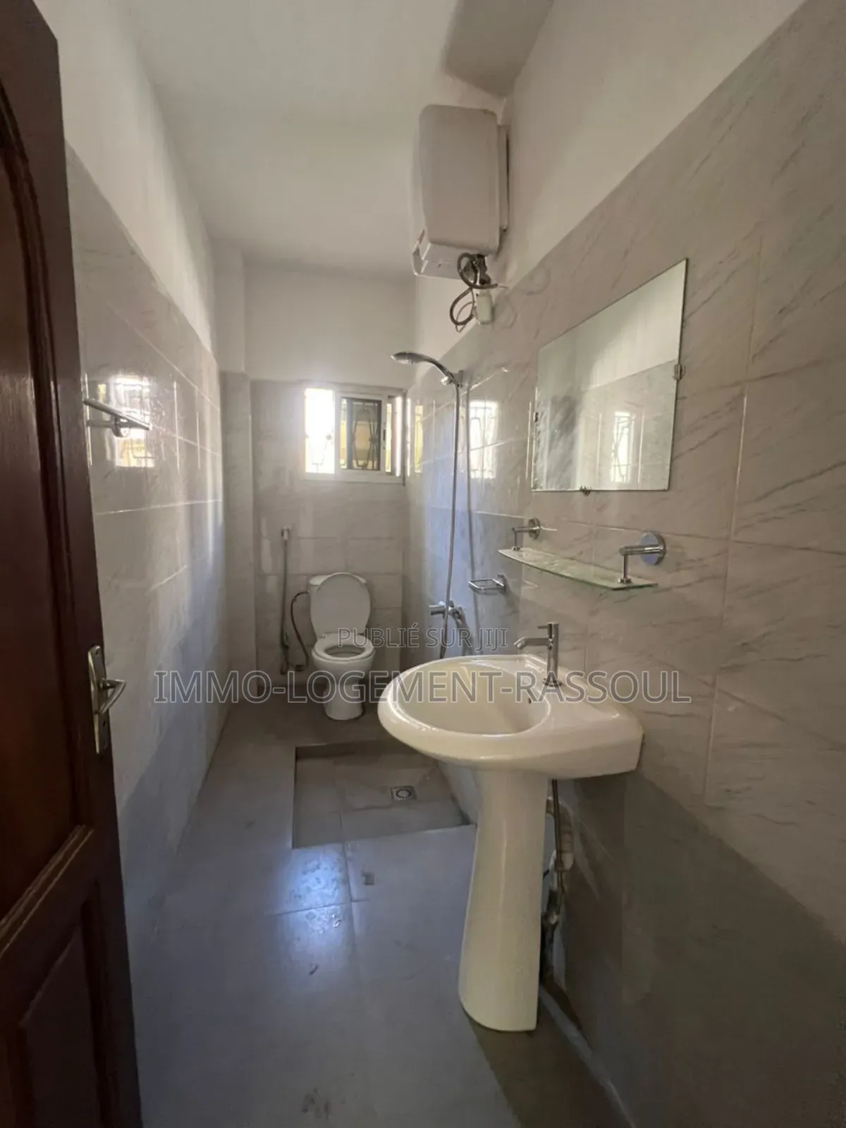 5chbre Villa dans , Mermoz Sacré-Cœur à Louer