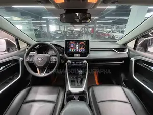 Toyota RAV4 XLE Premium 2021 Blanc