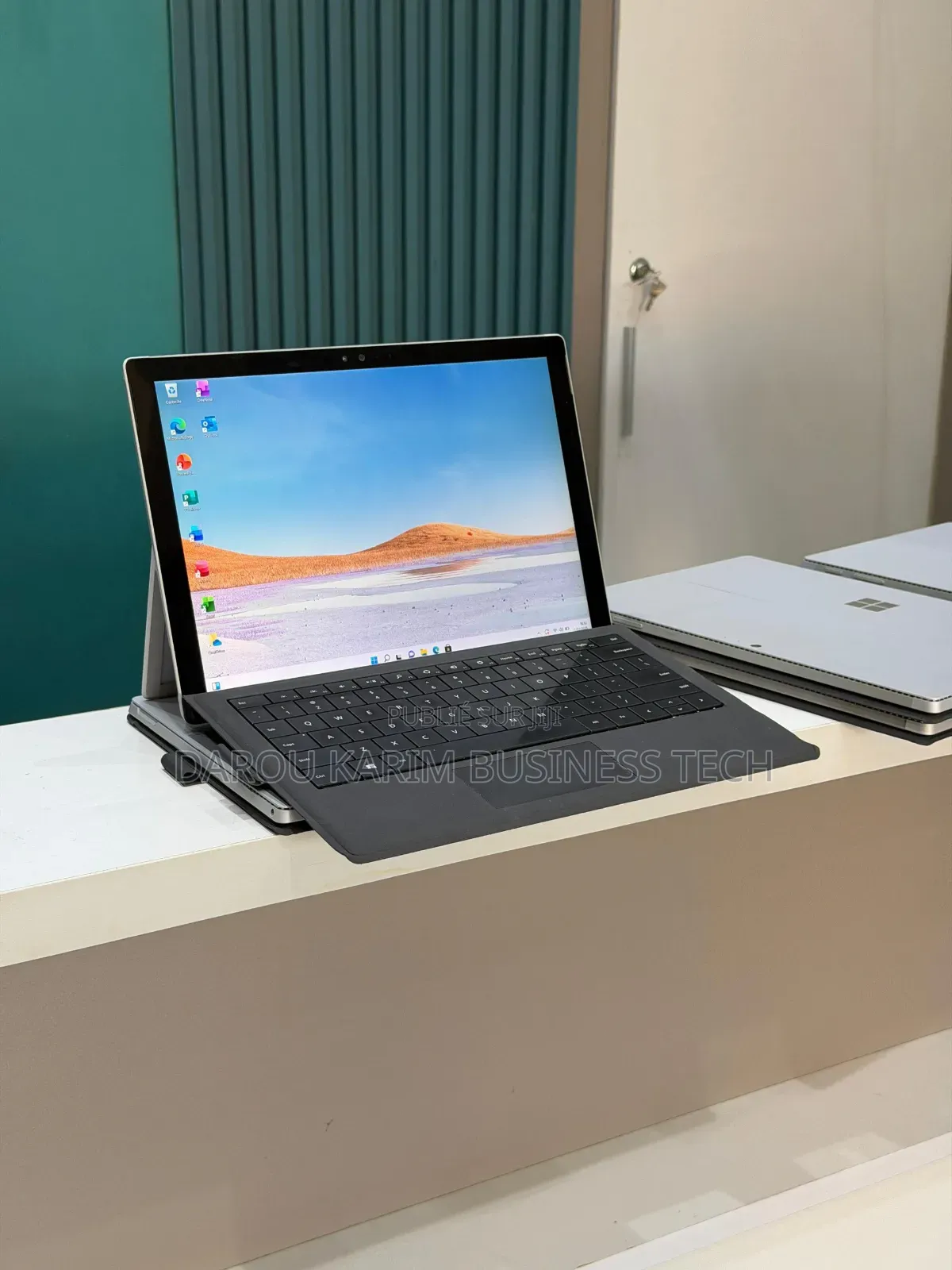 Nouveau Microsoft Surface Laptop 4 8GB Intel Core i5 SSD 256GB