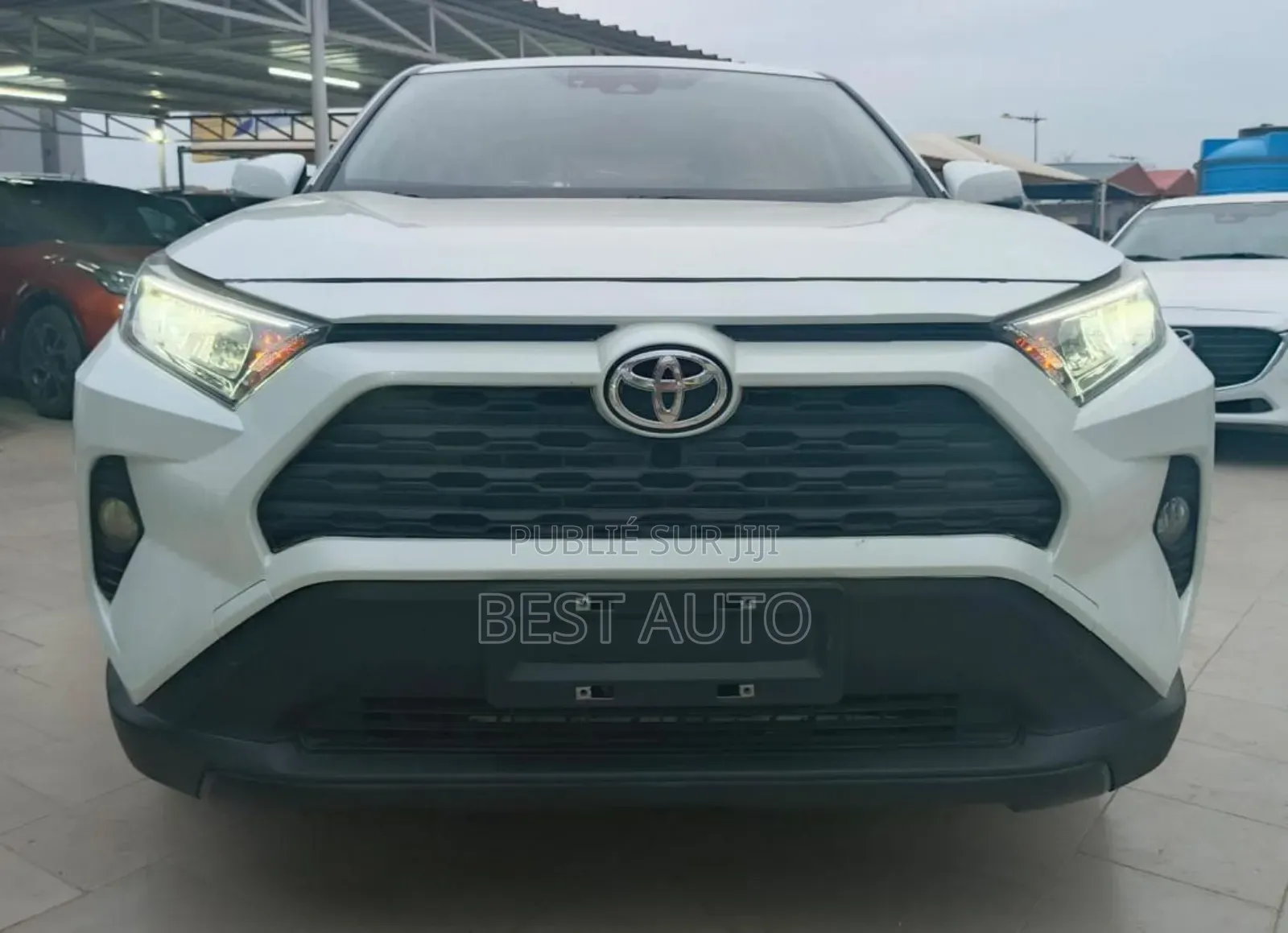 Toyota RAV4 2021 Blanc