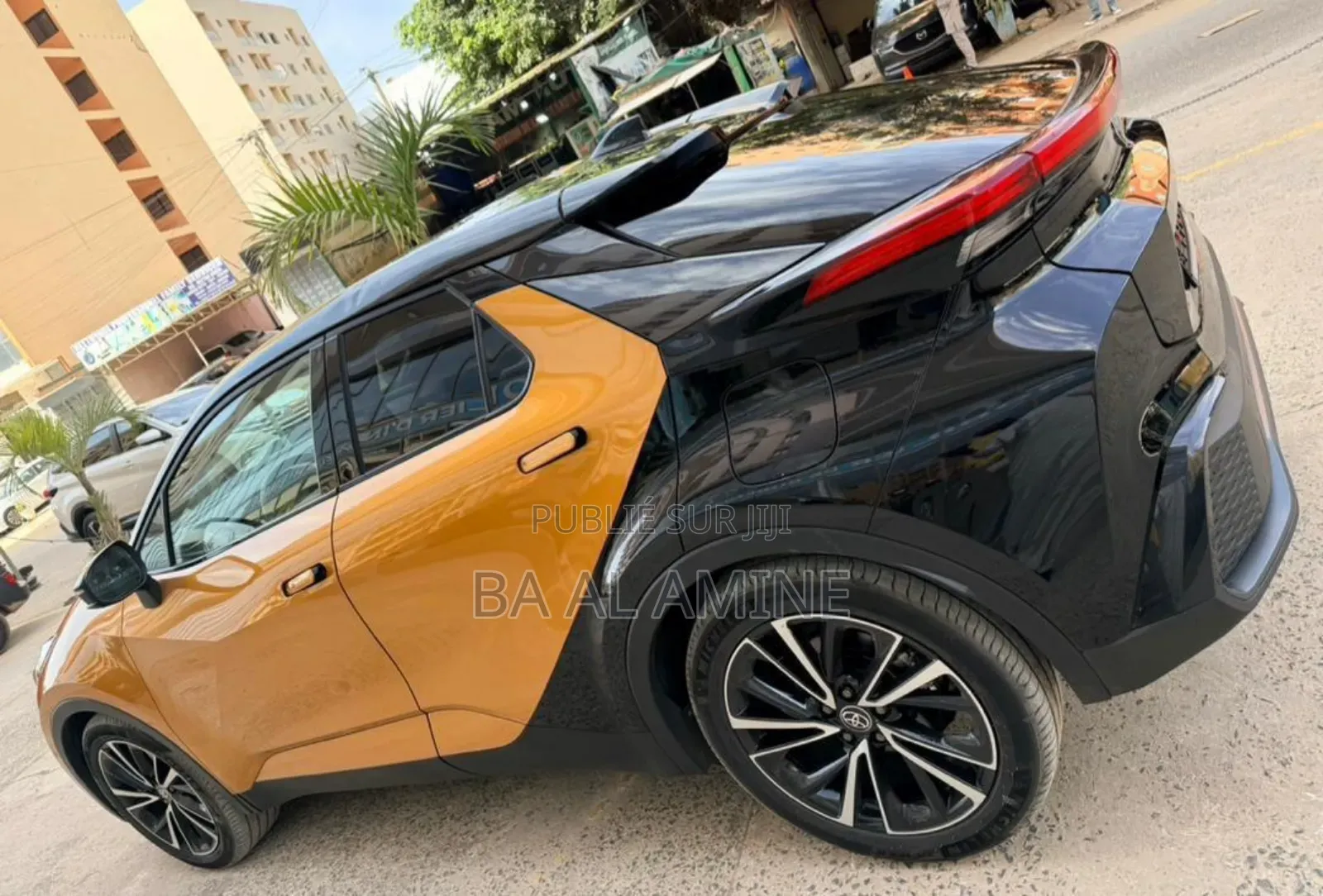 Toyota C-HR 2025 Orange