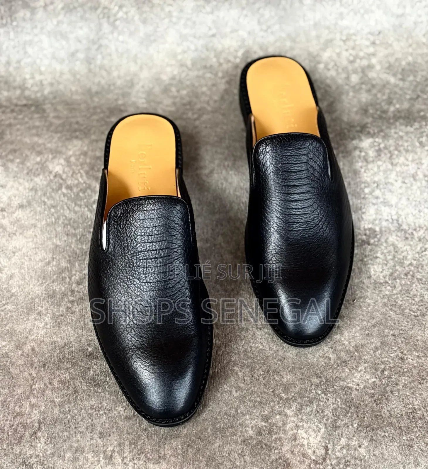 Mule Marocaine en Cuir Noir