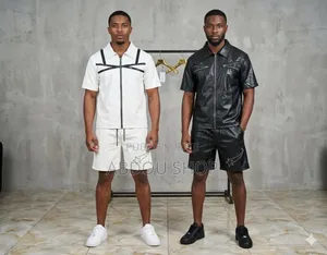 Ensemble Cuire Short Original Disponible