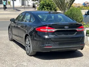 Ford Fusion SE AWD 2018 Noir