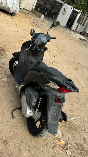 Honda CB 2015 Noir
