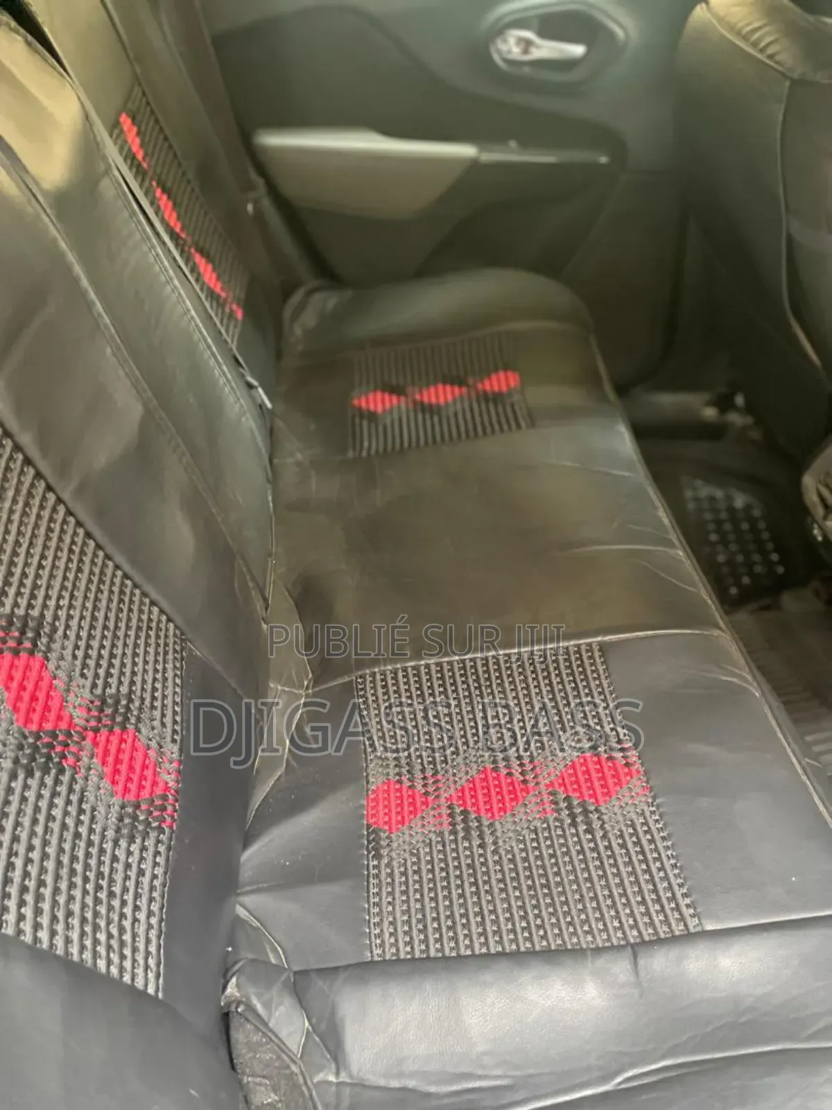 Jeep Cherokee 2014 Noir Mat