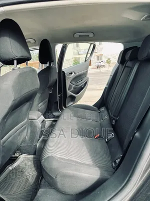 Peugeot 407 1.6 HDi FAP Esplanade 2005 Gris