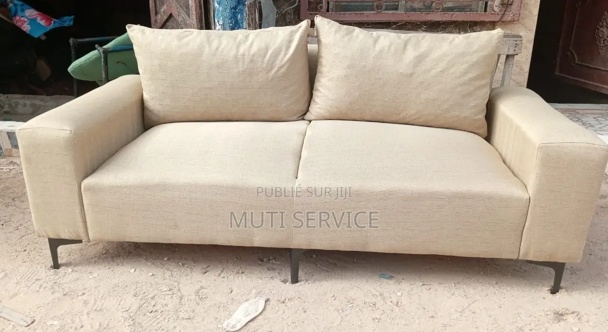 Canape 3 Places Vip Disponible Sur Commande