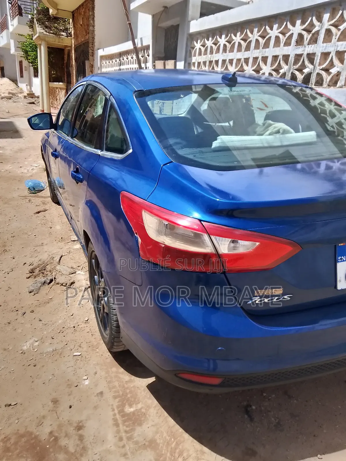 Ford Focus SEL Sedan FWD (2.0L 4cyl 6A) 2012 Bleu