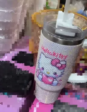 Gourde Style Stanley Perlée