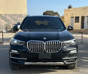 BMW X5 xDrive40i AWD 2020 Noir