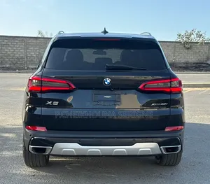 BMW X5 xDrive40i AWD 2020 Noir