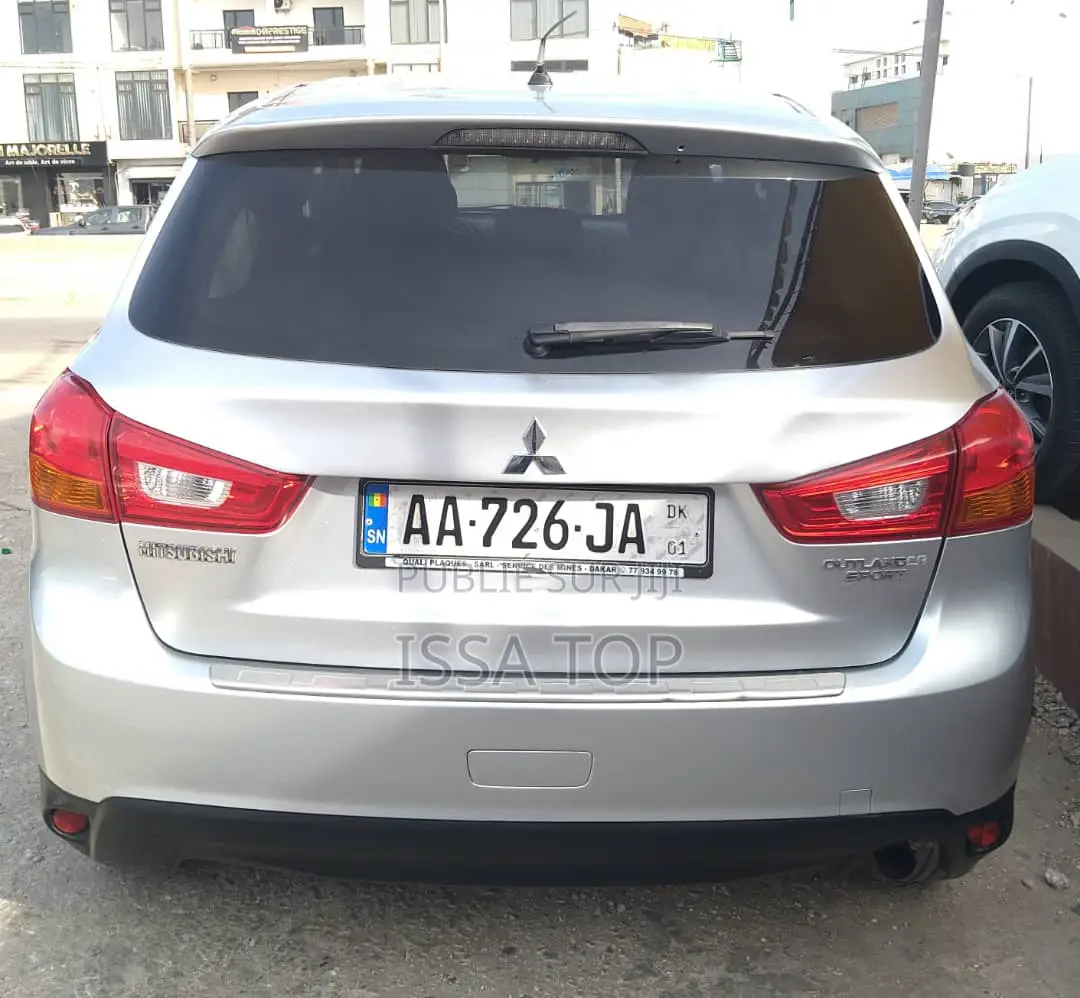 Mitsubishi RVR 2016 Gris