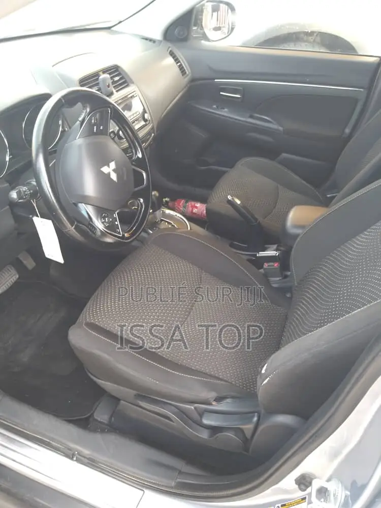 Mitsubishi RVR 2016 Gris