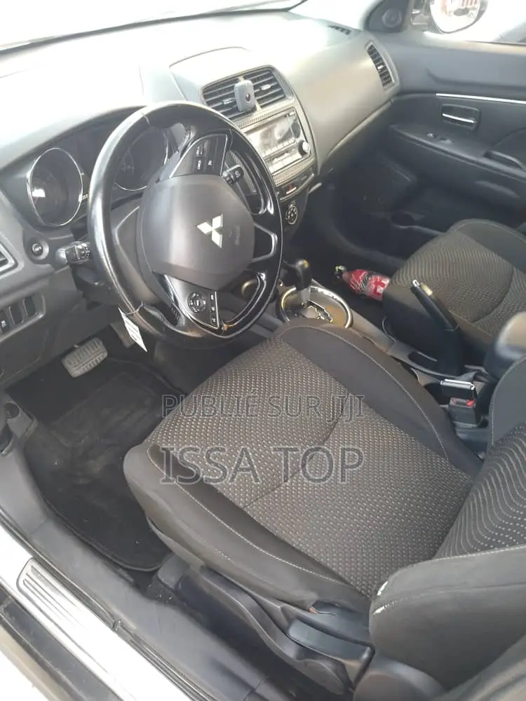 Mitsubishi RVR 2016 Gris