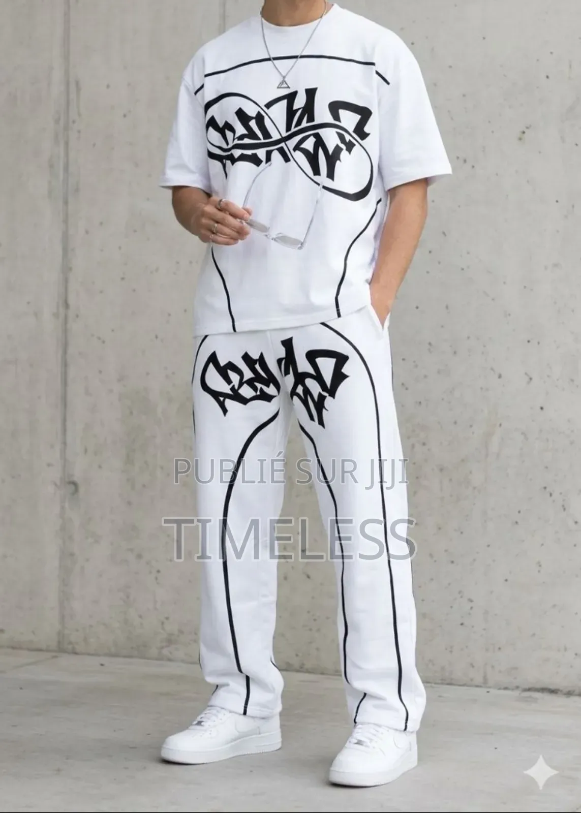 Graffiti Tracksuit. � Calvano +1