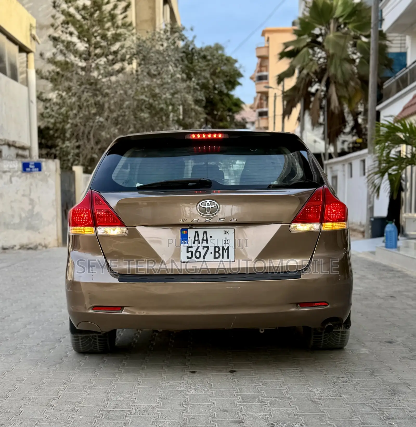 Toyota Venza AWD 2012 Beige