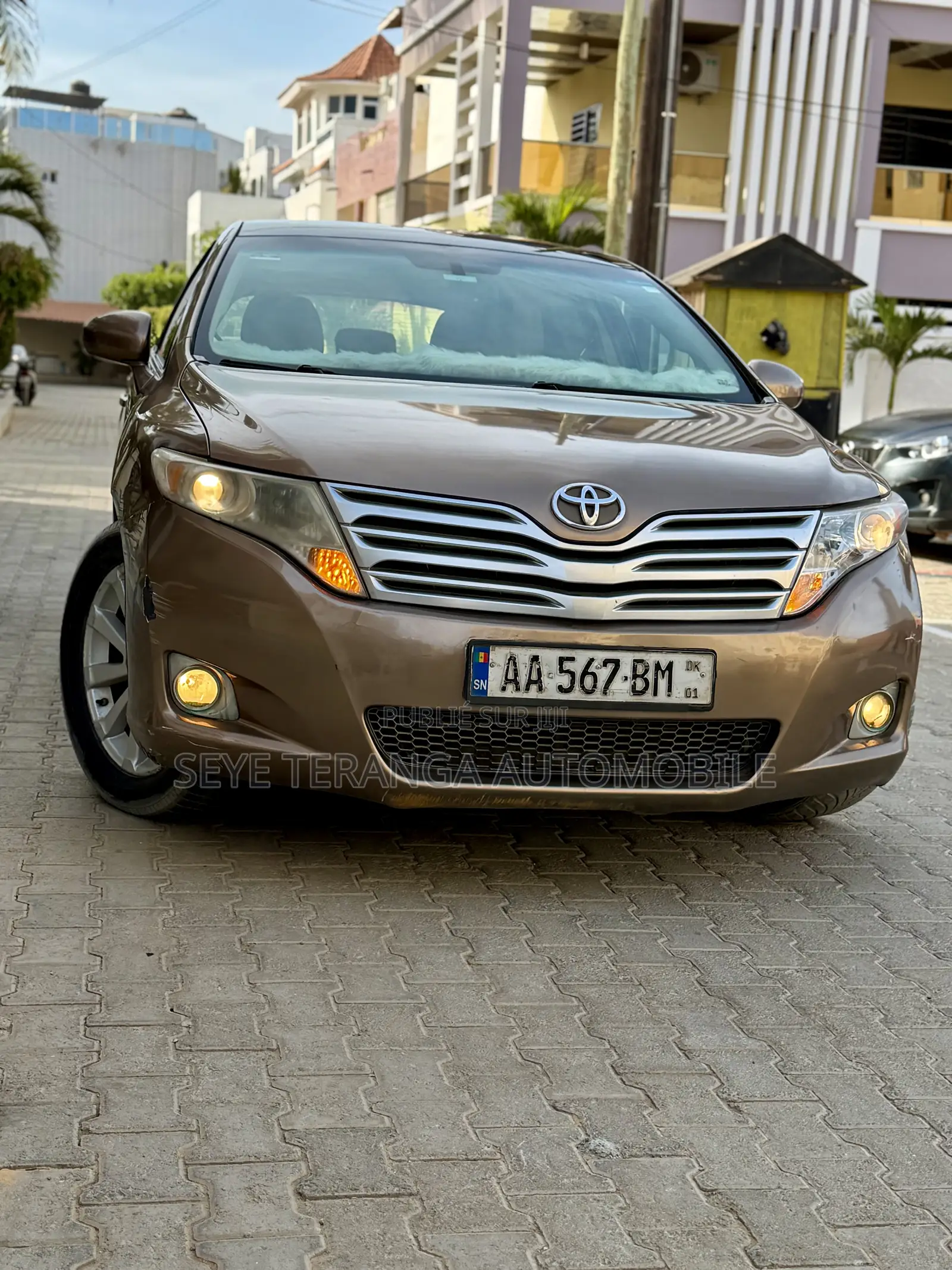 Toyota Venza AWD 2012 Beige