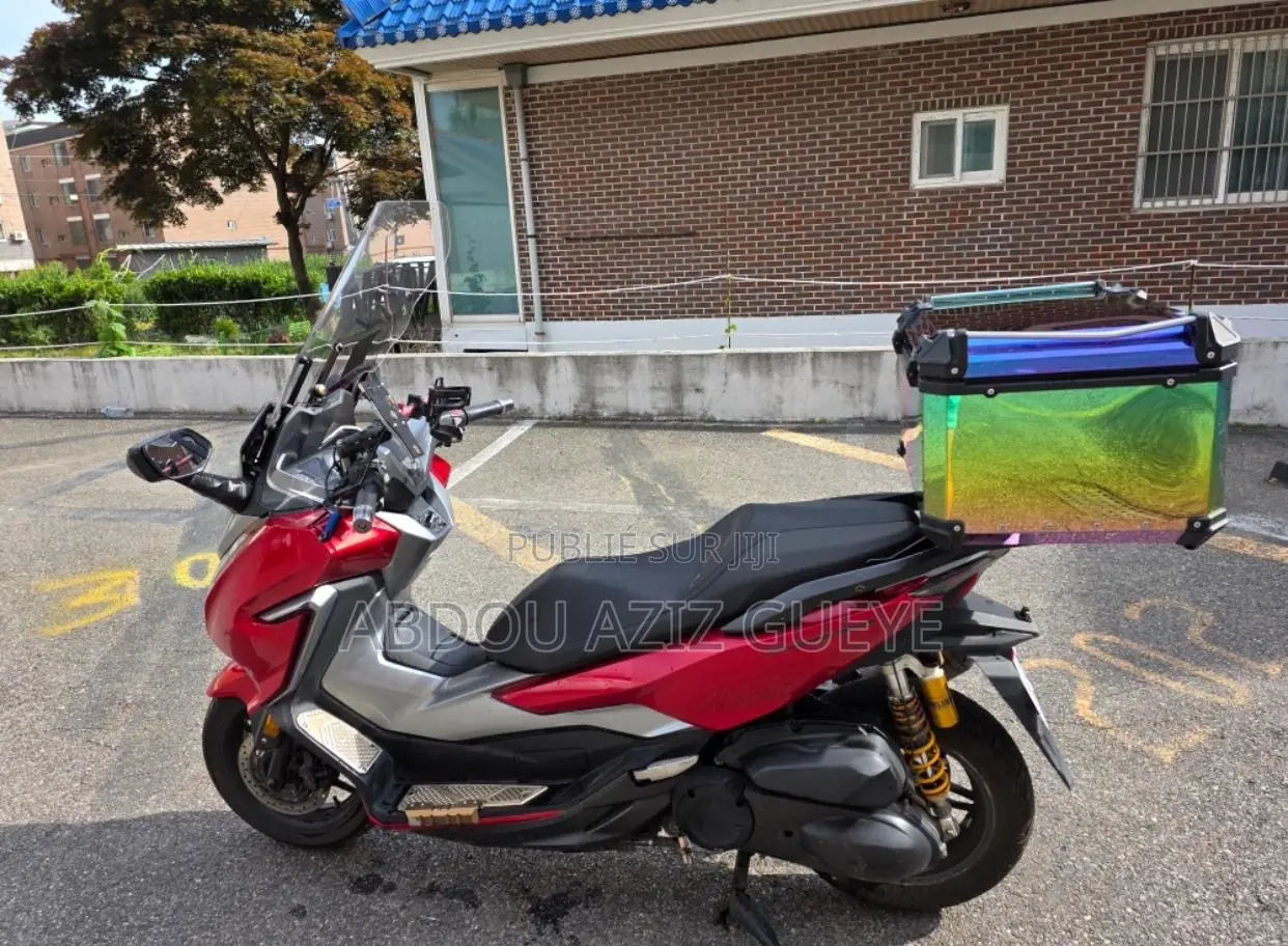 Honda Forza 2022 Rouge