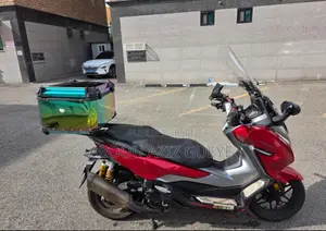 Honda Forza 2022 Rouge