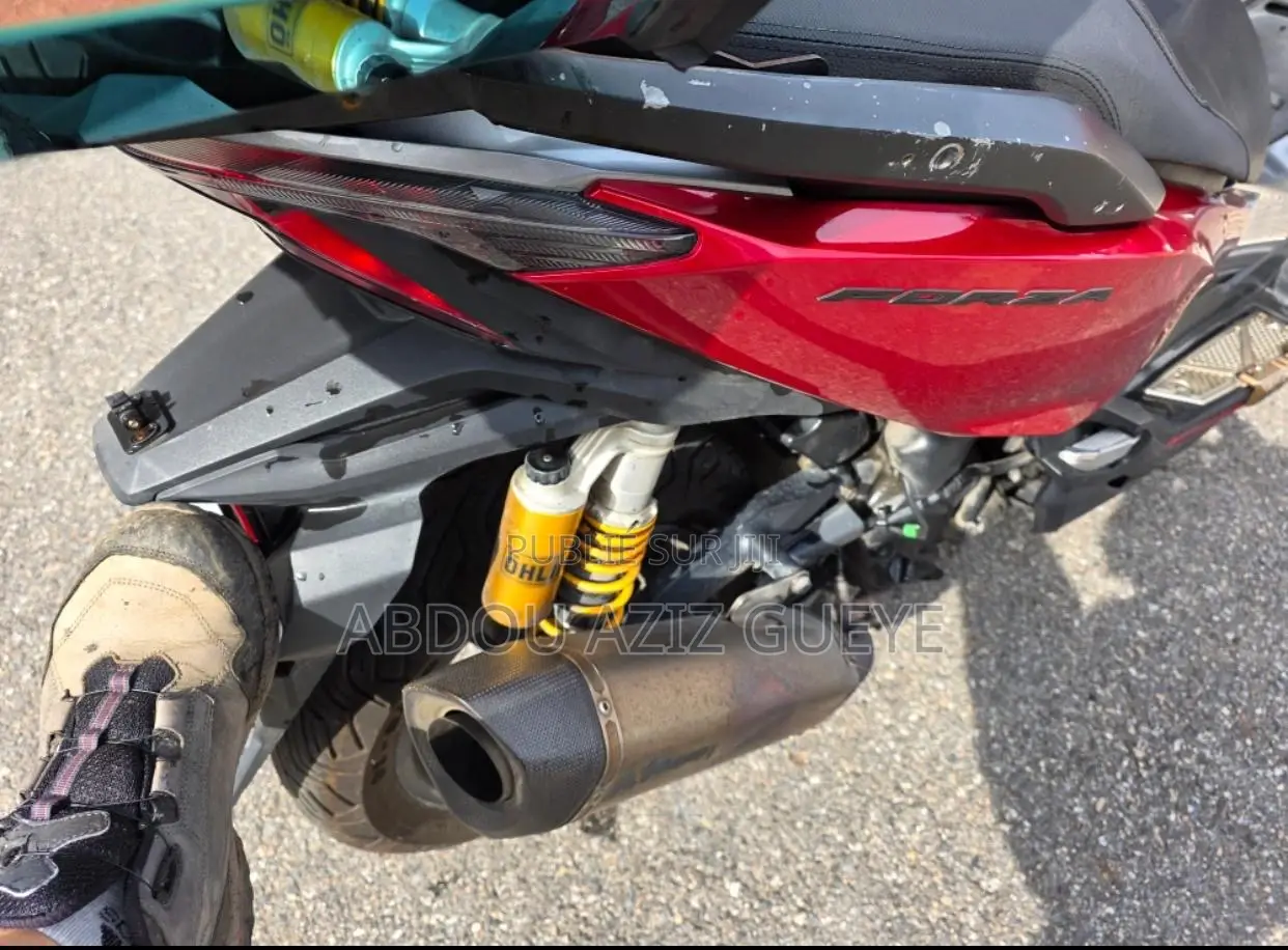 Honda Forza 2022 Rouge