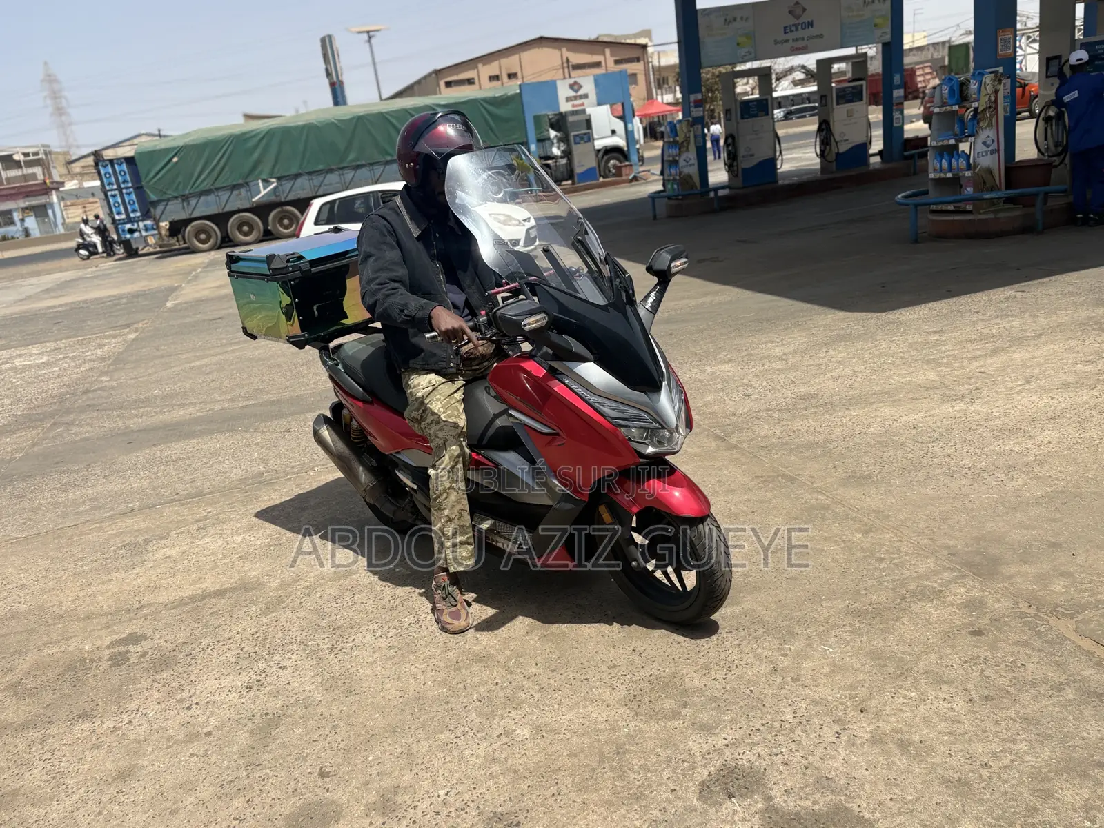 Honda Forza 2022 Rouge