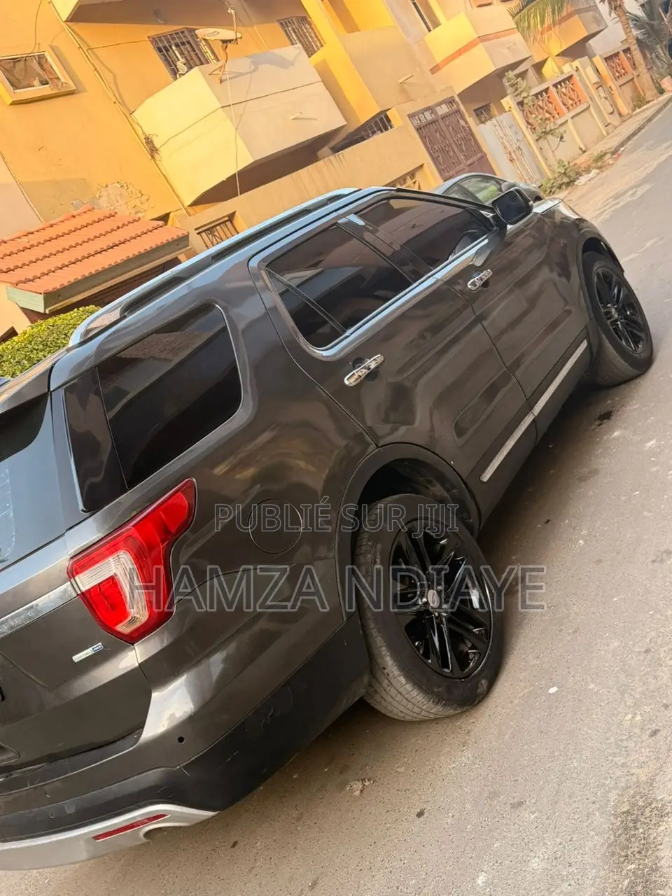 Ford Explorer 2017 Gris