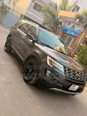 Ford Explorer 2017 Gris