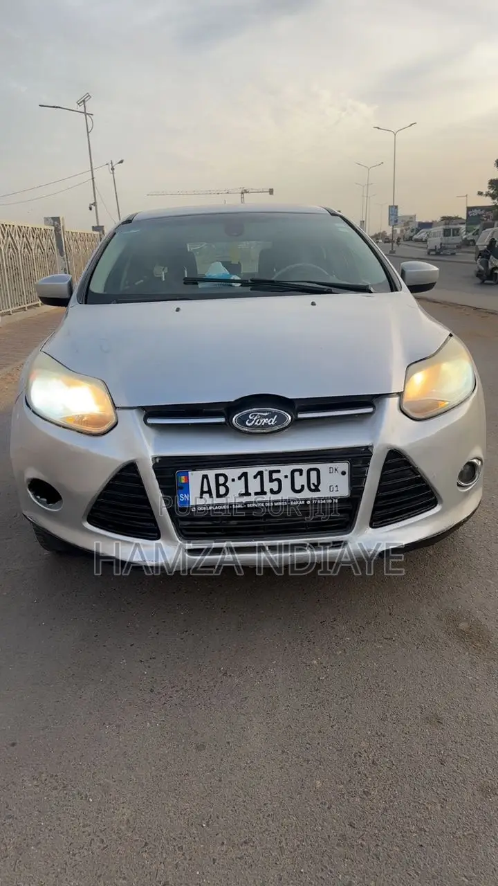 Ford Focus 2013 Gris