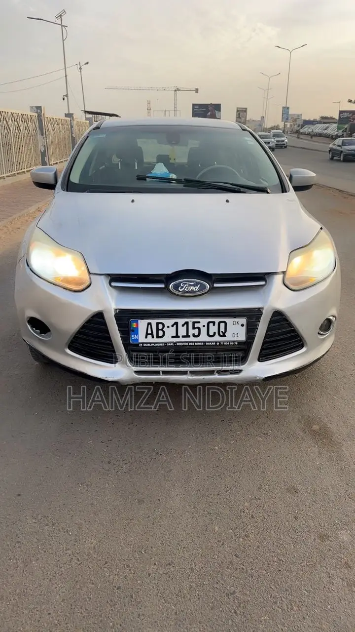 Ford Focus 2013 Gris