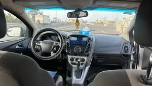 Ford Focus 2013 Gris