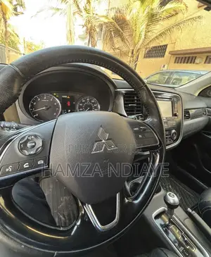 Mitsubishi Outlander 2016 Bleu