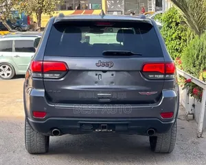 Jeep Grand Cherokee 2017 Marron