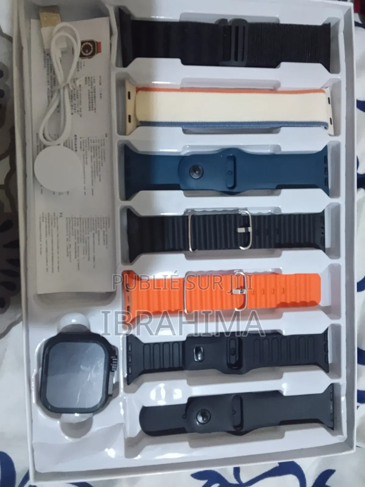 Montre Connectée Avec 7 Bracelets