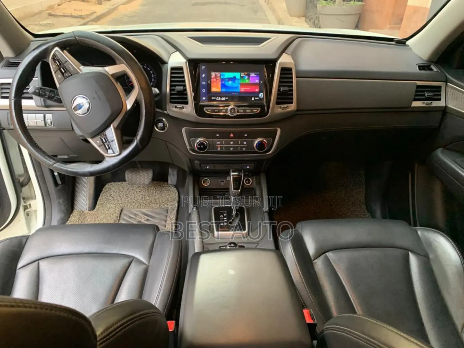 SsangYong Rexton 2018 Blanc