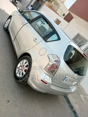 Toyota Verso 2.0 2009 Gris