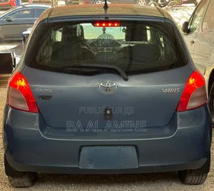 Toyota Yaris 2014 Bleu